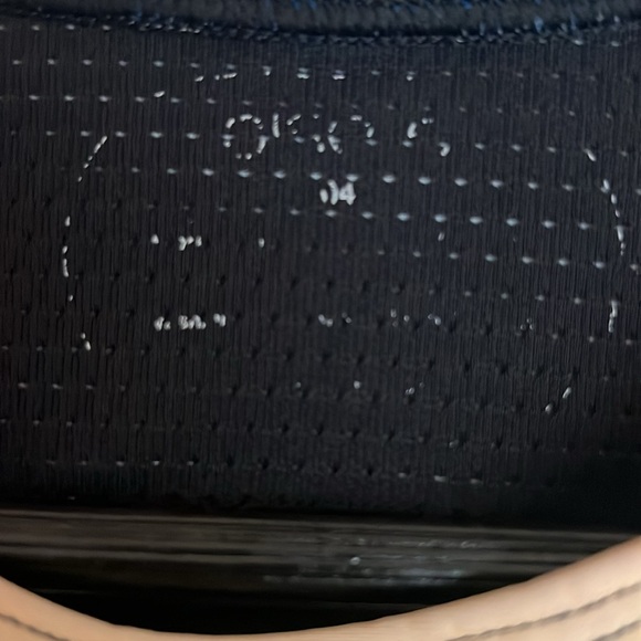 Oiselle size 4 race crop - Picture 2 of 5